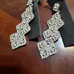 Beautiful cubic zirconia Long earrings